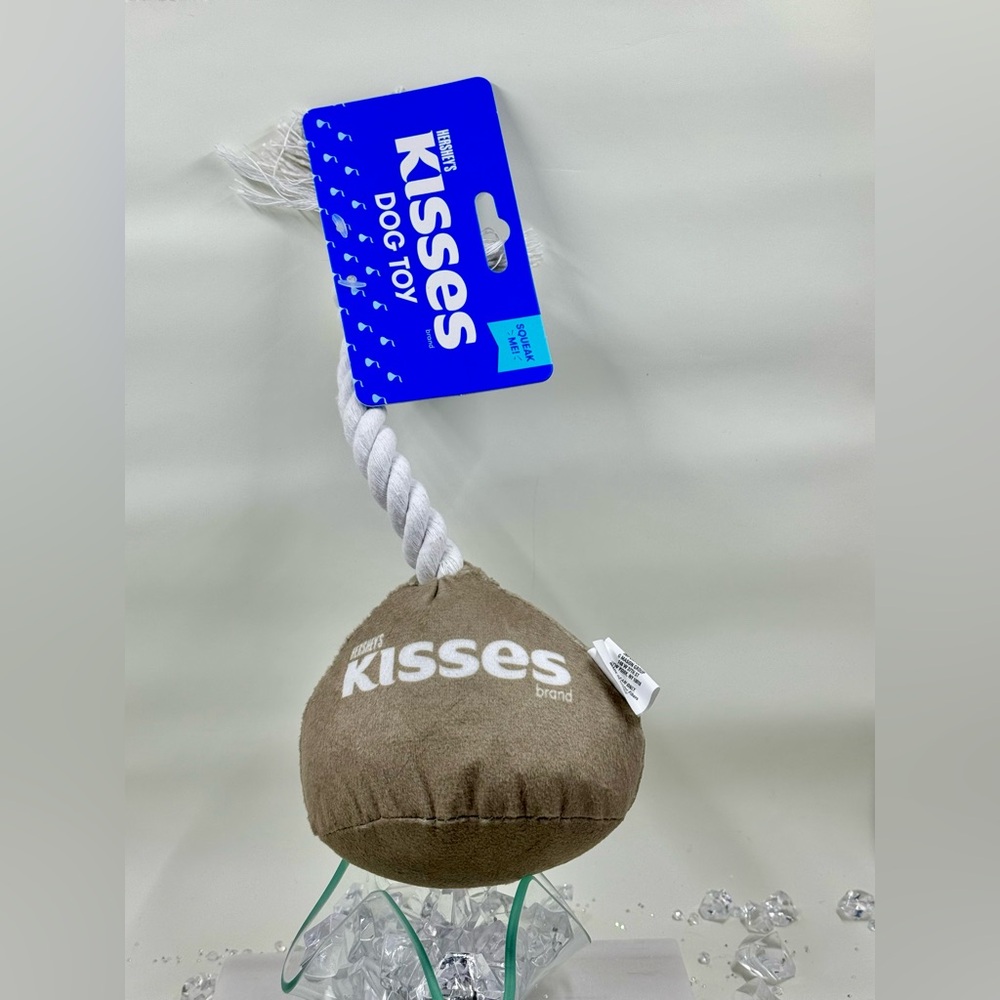 💋 Kisses Crackle Squeaky Dog Toy - Picture 2 of 11